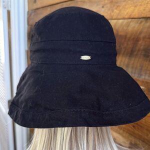 Scala Black Bucket Hat with drawstring